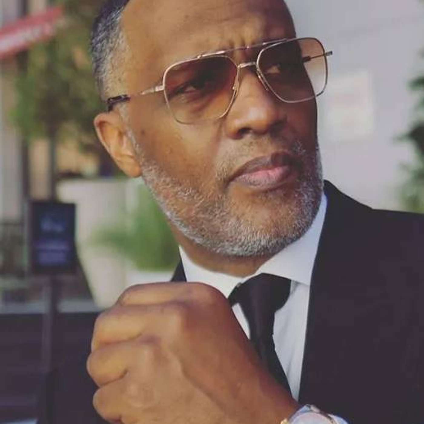 Kevin Samuels: "Women Need to Work for High Value Men" {Reaction} | Helios Blog 1045