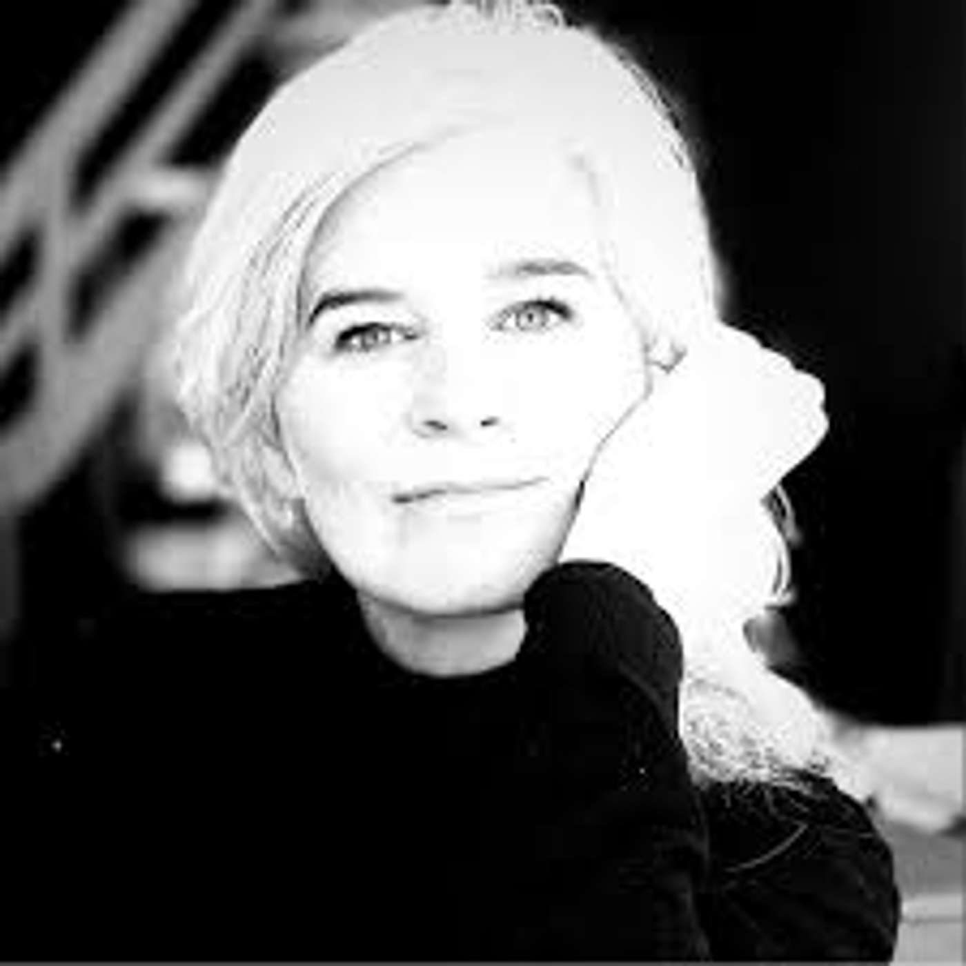 A Deep Conversation With Zoe Joncheere