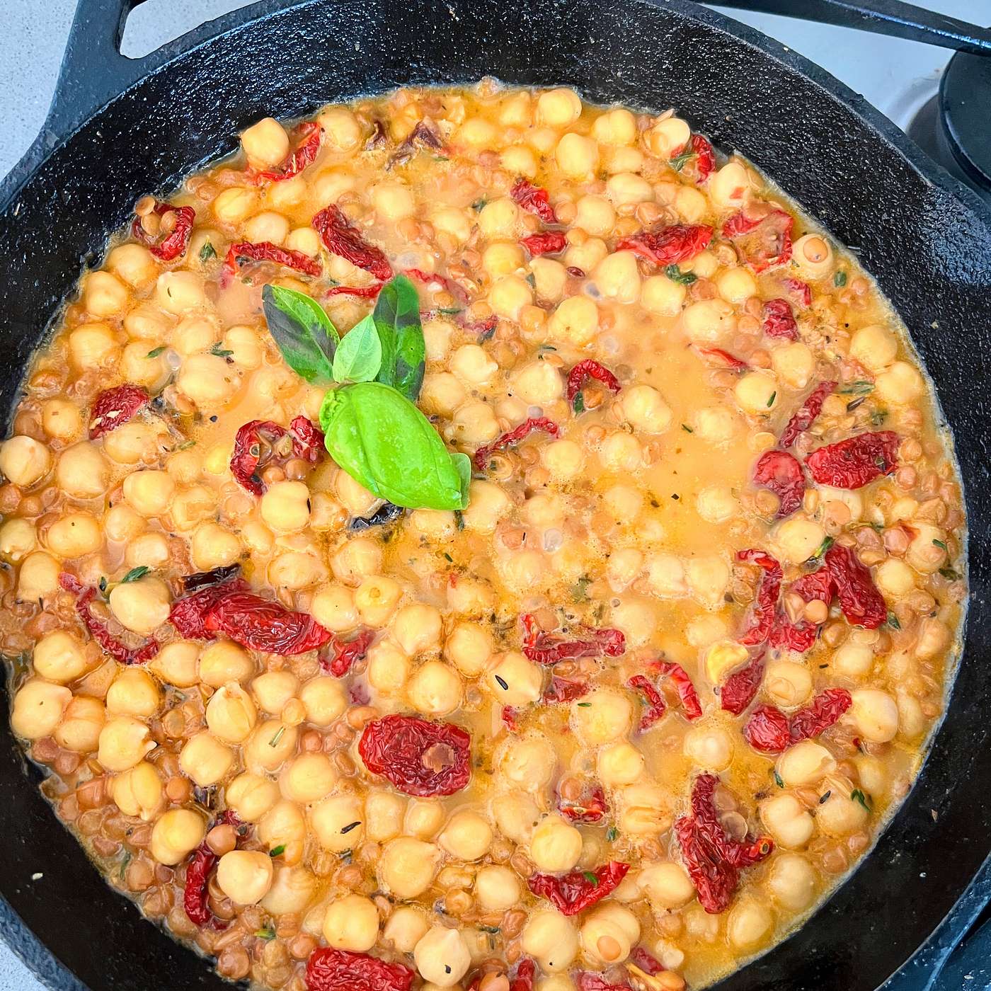 S5 E9 Marry Me Chickpeas
