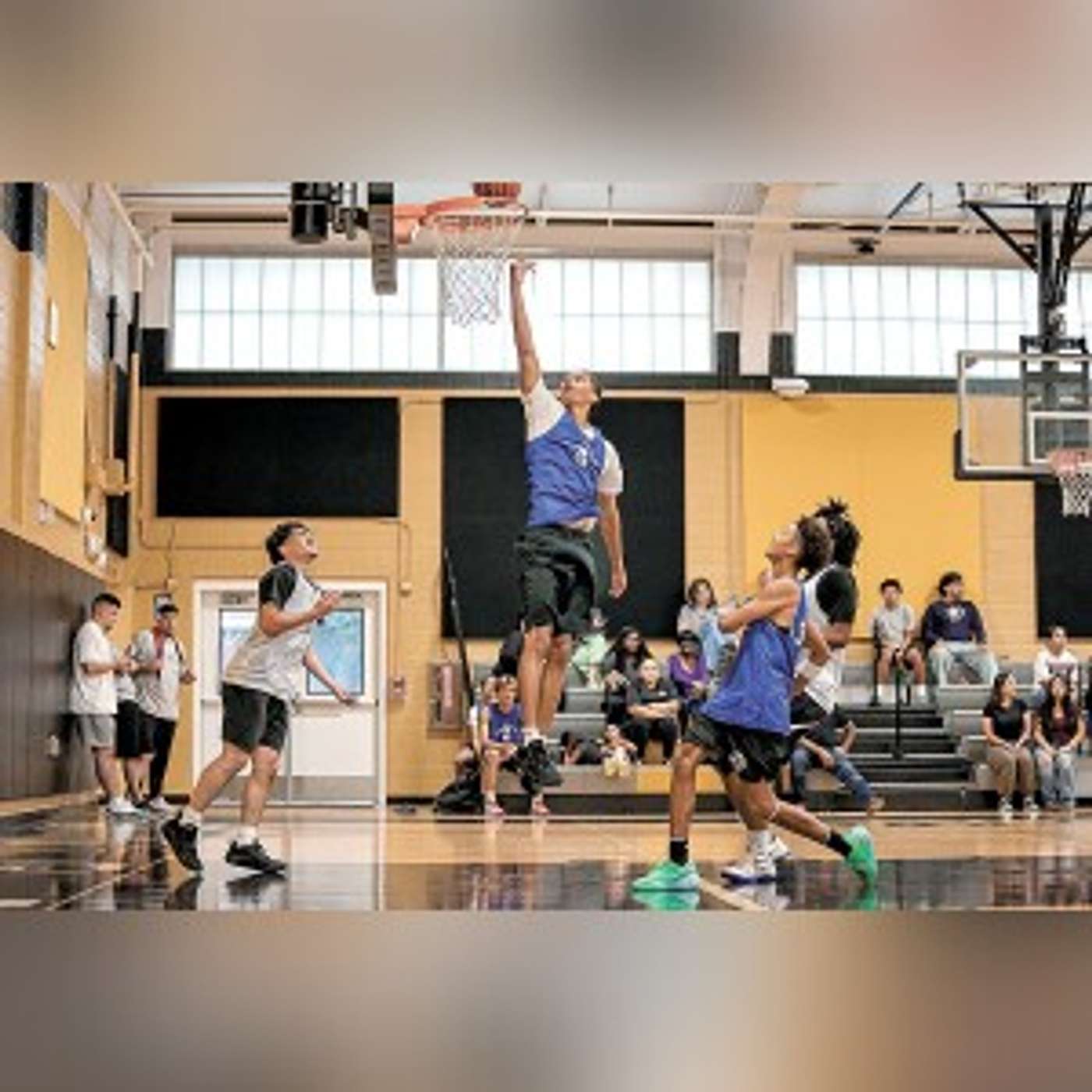 FLORESVILLE SWEEPS EDISON IN SUMMER PLAY episode artwork