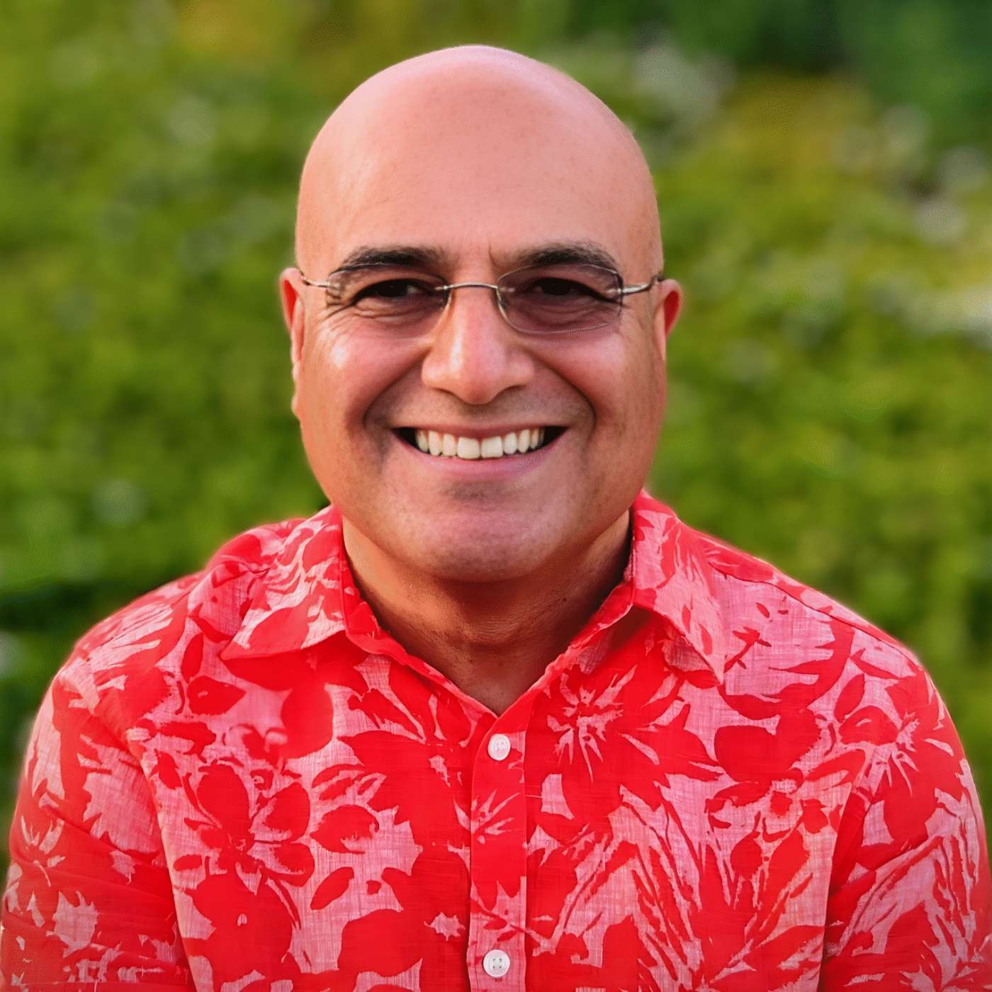 He’s 66, Runs Marathons, and Eats ZERO Cooked Food (Raw Diet Explained) with Axay Shah