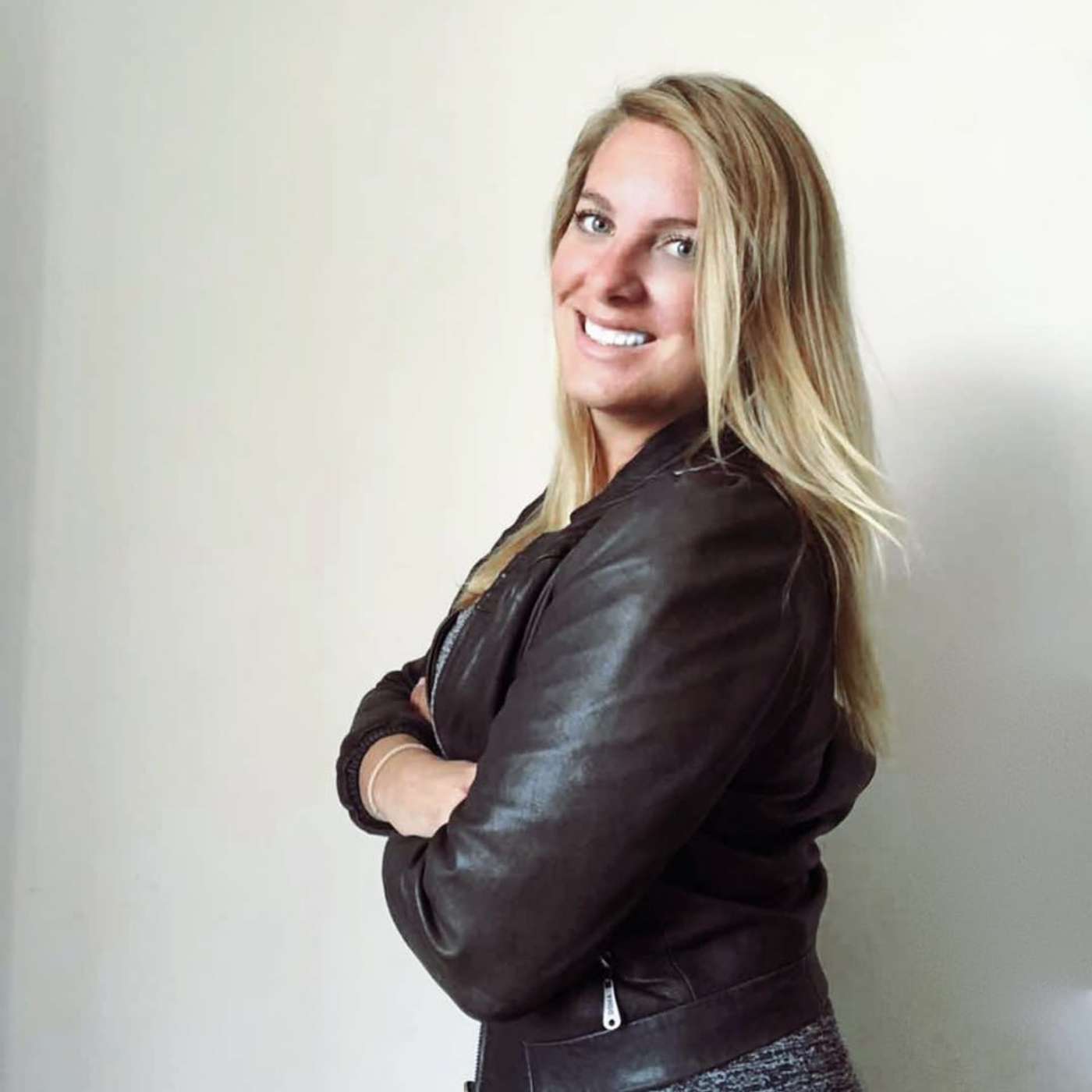 Building a Global Network for Quality Internet Access – with Claudia Olah, CMO at Uplink | S4 E26