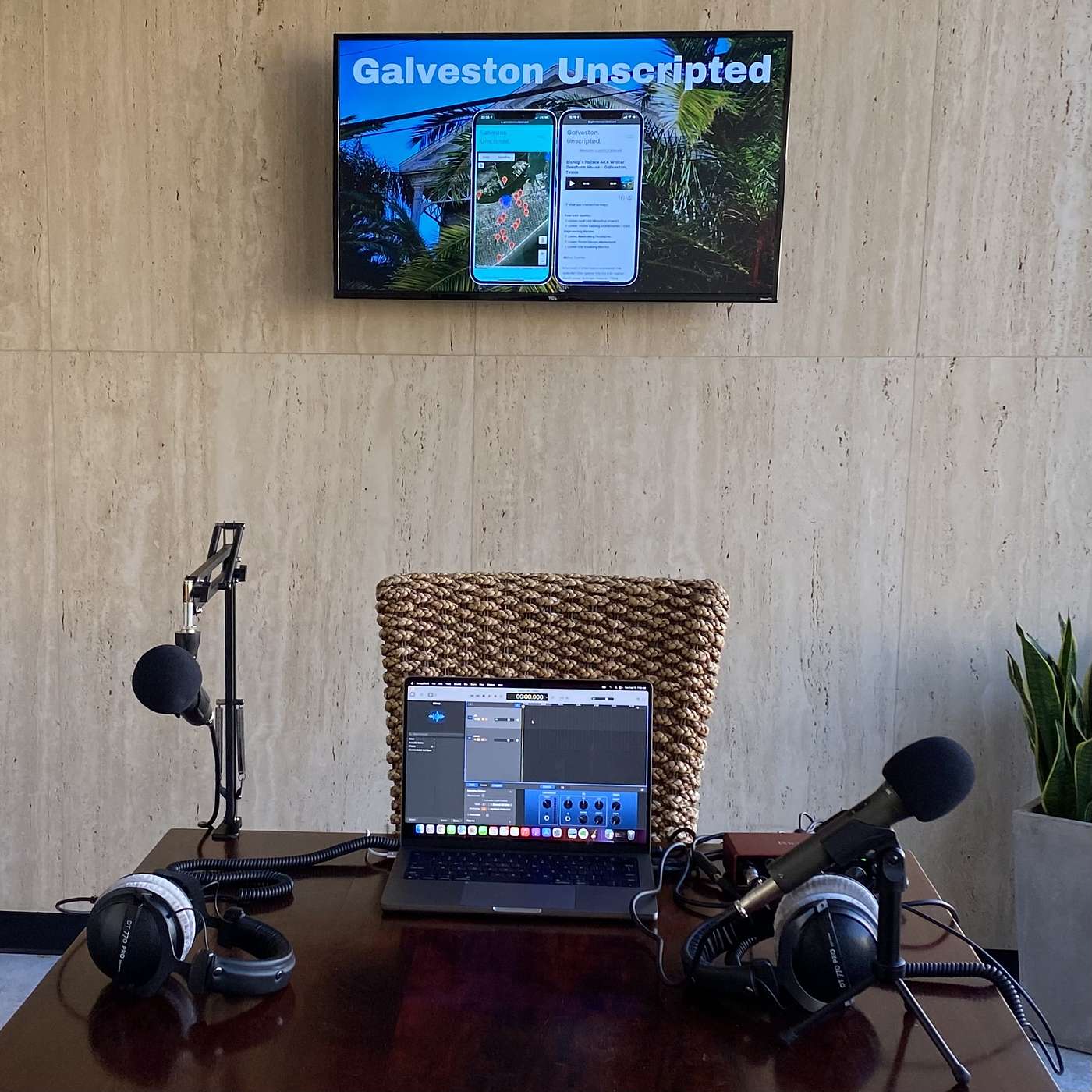 Meet your host! Podcast origin story, 2022 update, and connect with Galveston Unscripted!