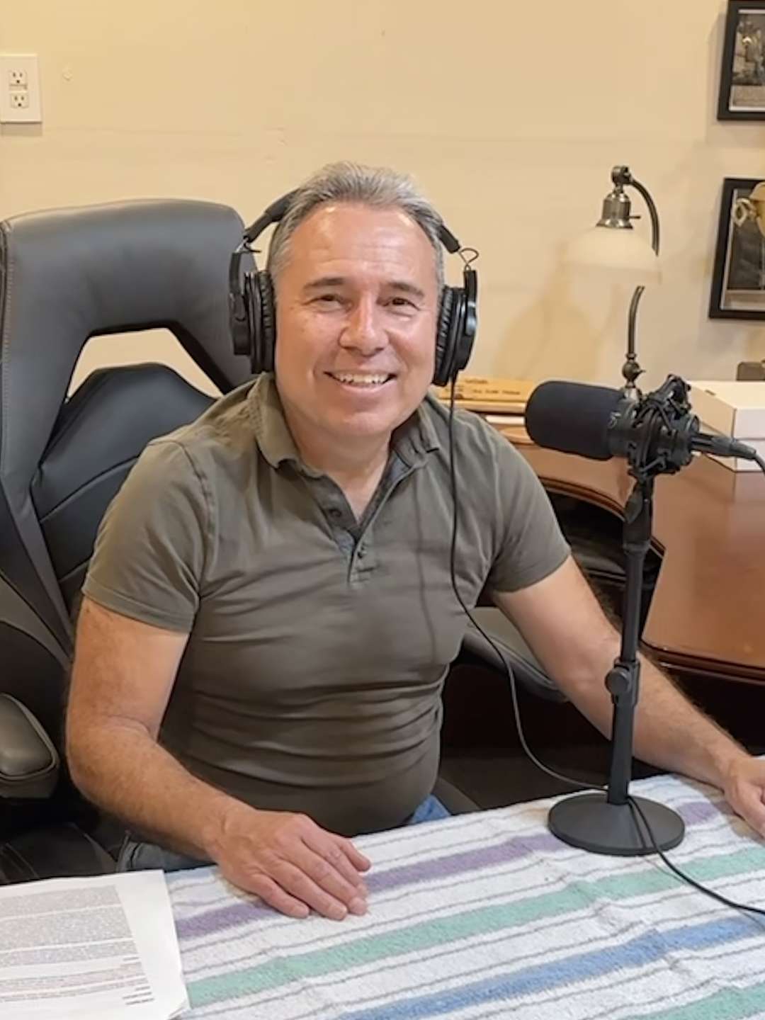 Adrián Sandoval