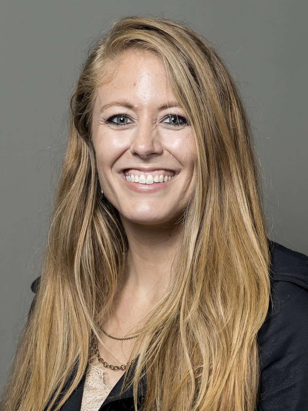 Valerie Lynn