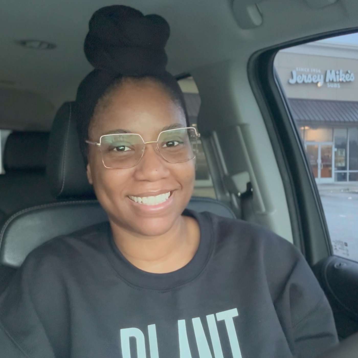 SimplyShaniqua Podcast