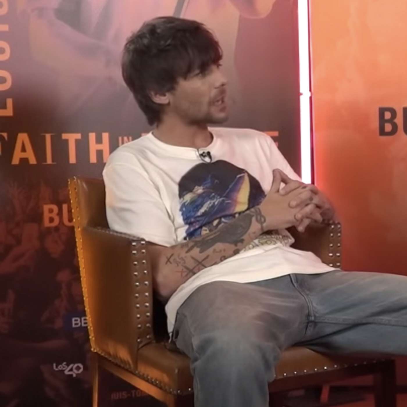 Louis Tomlinson: "The best thing is to watch the audience's stories before and after the show" episode artwork