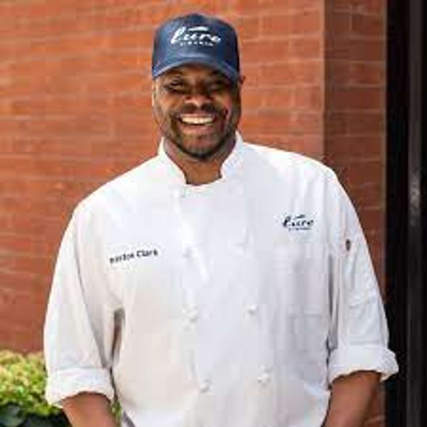 Episode 176: Happy Thanksgiving! Lessons on how not to F**ck up the Turkey with Chef Preston Clark. episode artwork