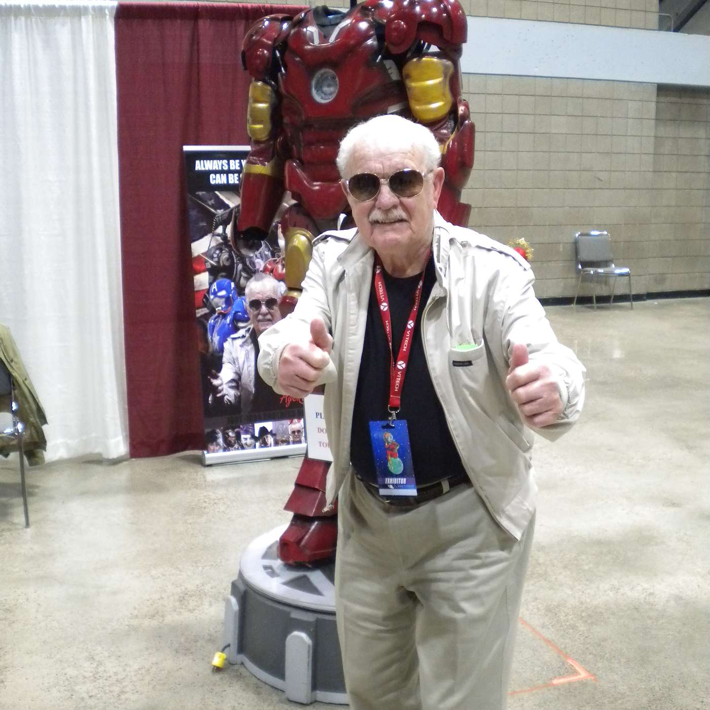 Episode 416: "Planet Comicon 2023: Neil Haye Sr. (Cosplayer)" episode artwork