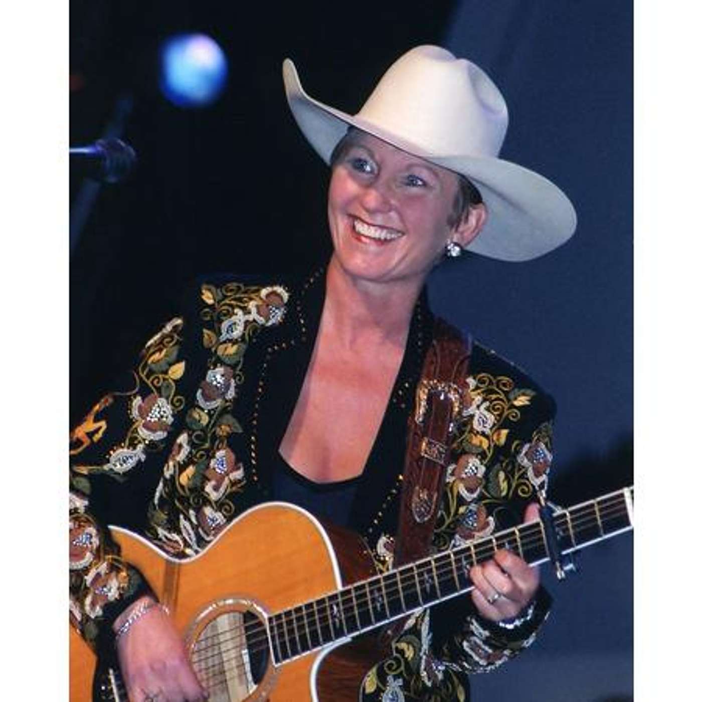 JONI HARMS & MOUNTAIN TRAILS MARK BOLENDER on EQUESTRIAN LEGACY RADIO