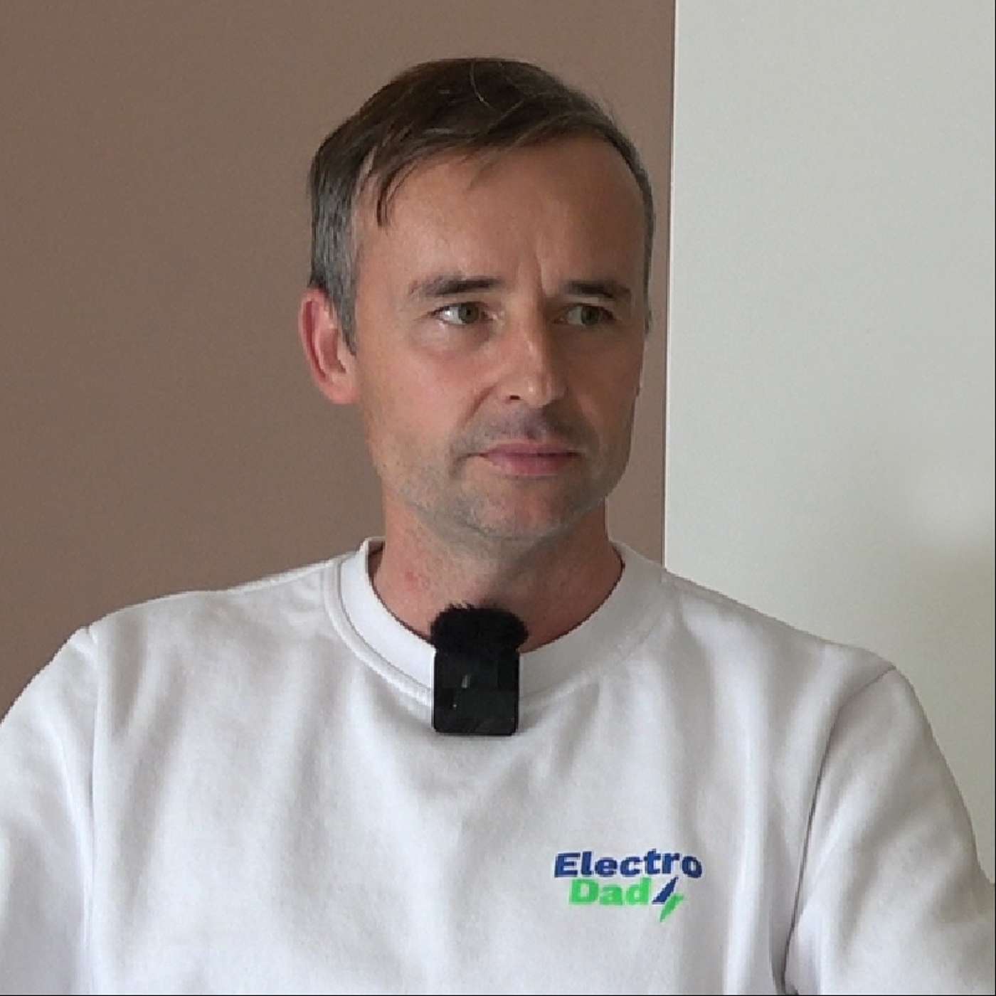 Investor, youtuber JAN STANĚK: "Zjednodušit, zlevnit, zrychlit. Evropa zaspala."