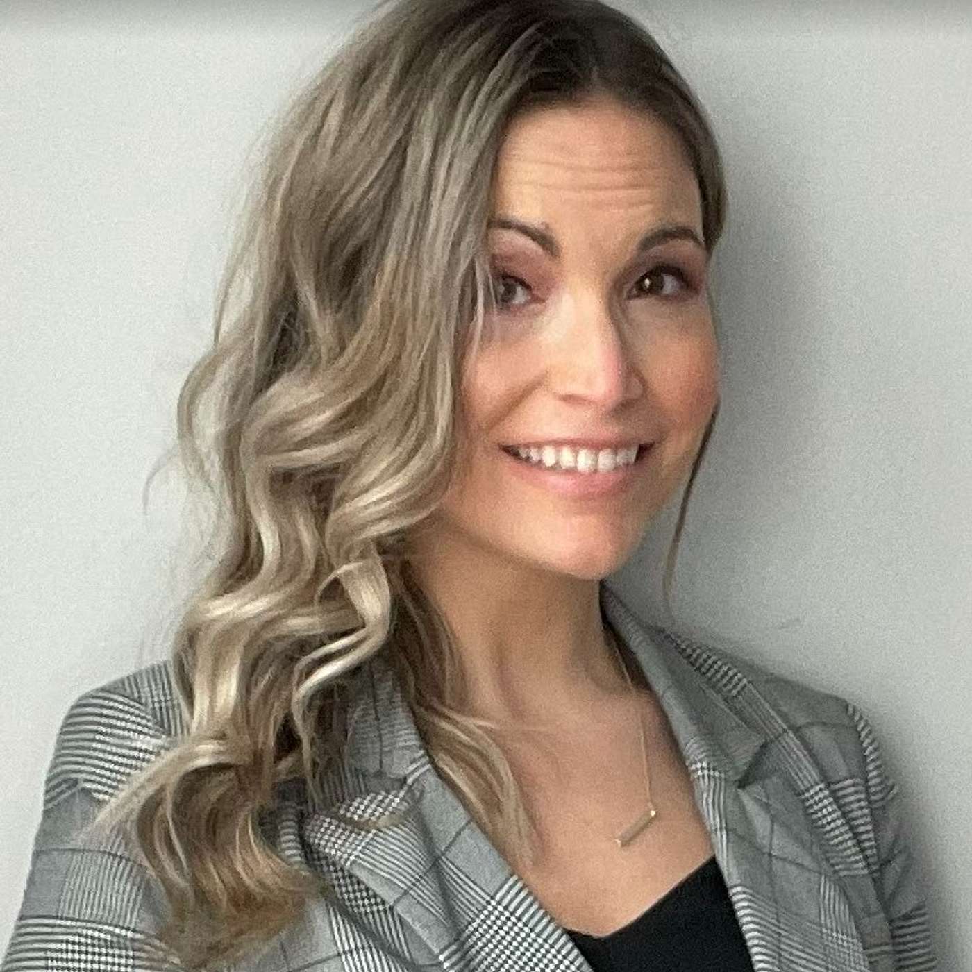 Interview with Stephanie Tsacogianis: On Transitioning Roles and Exceling in Project Management