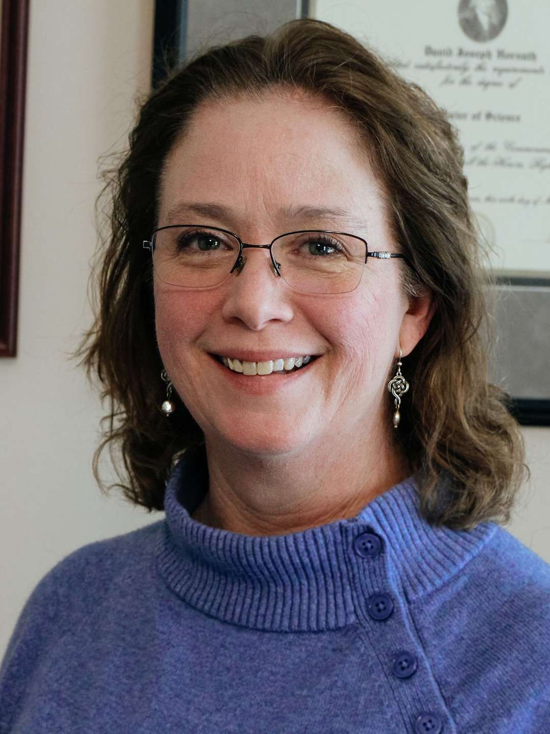 Dr. Laura Horvath