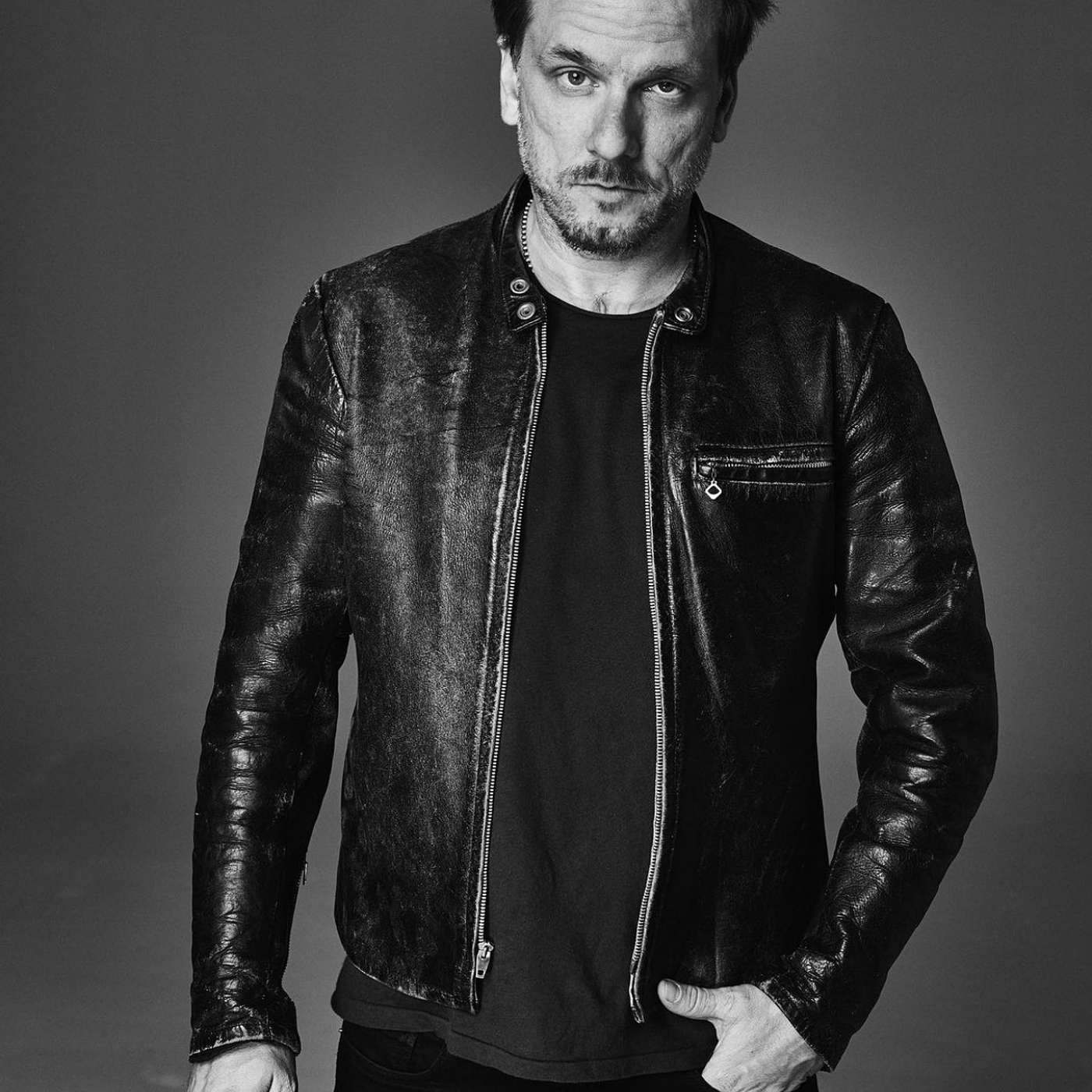 VINTAGE CLOTHING N\' STUFF W/ DREW HEIFETZ