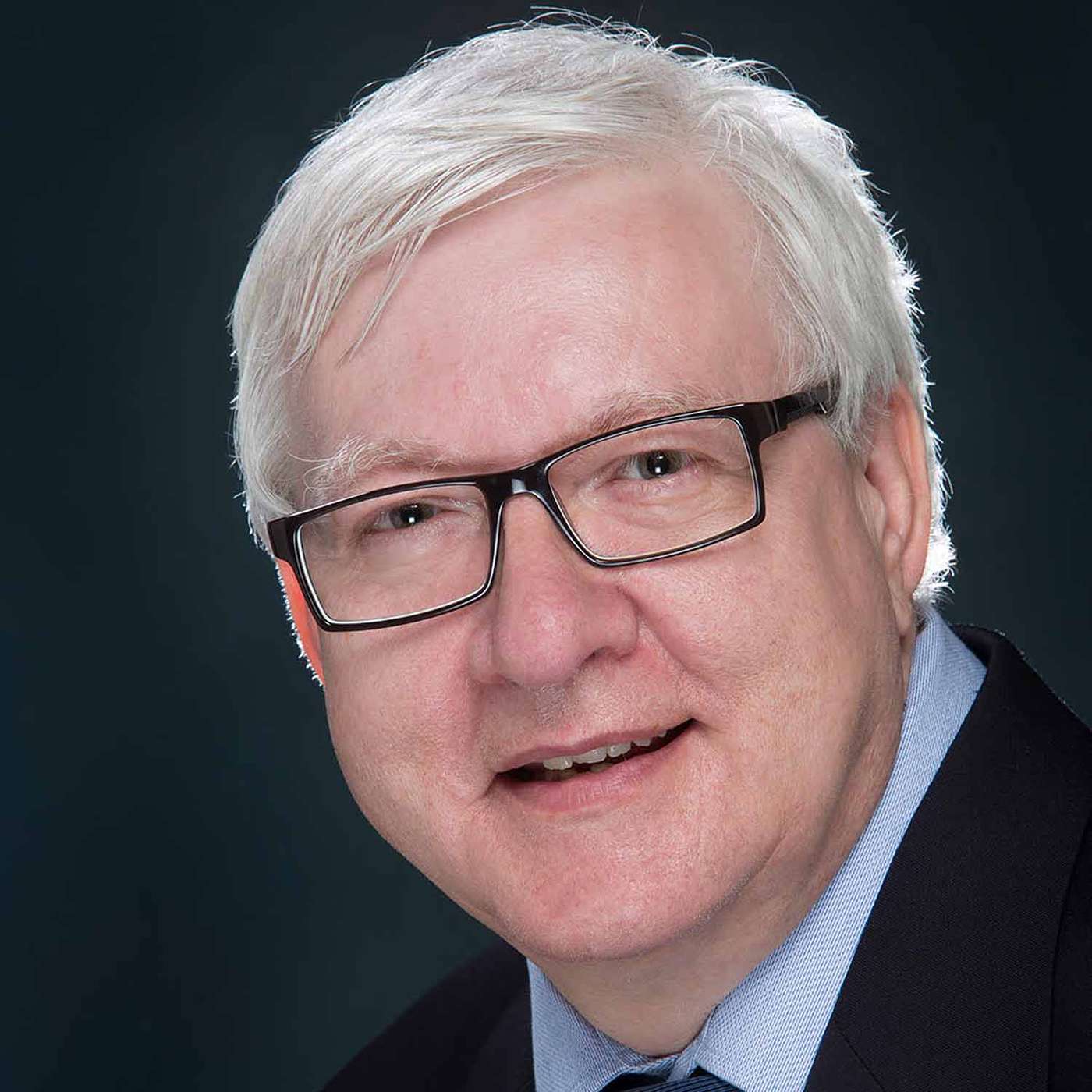 Ep:24—An Interview with Cosmetic Surgeon & Author, Dr. Allen Lycka