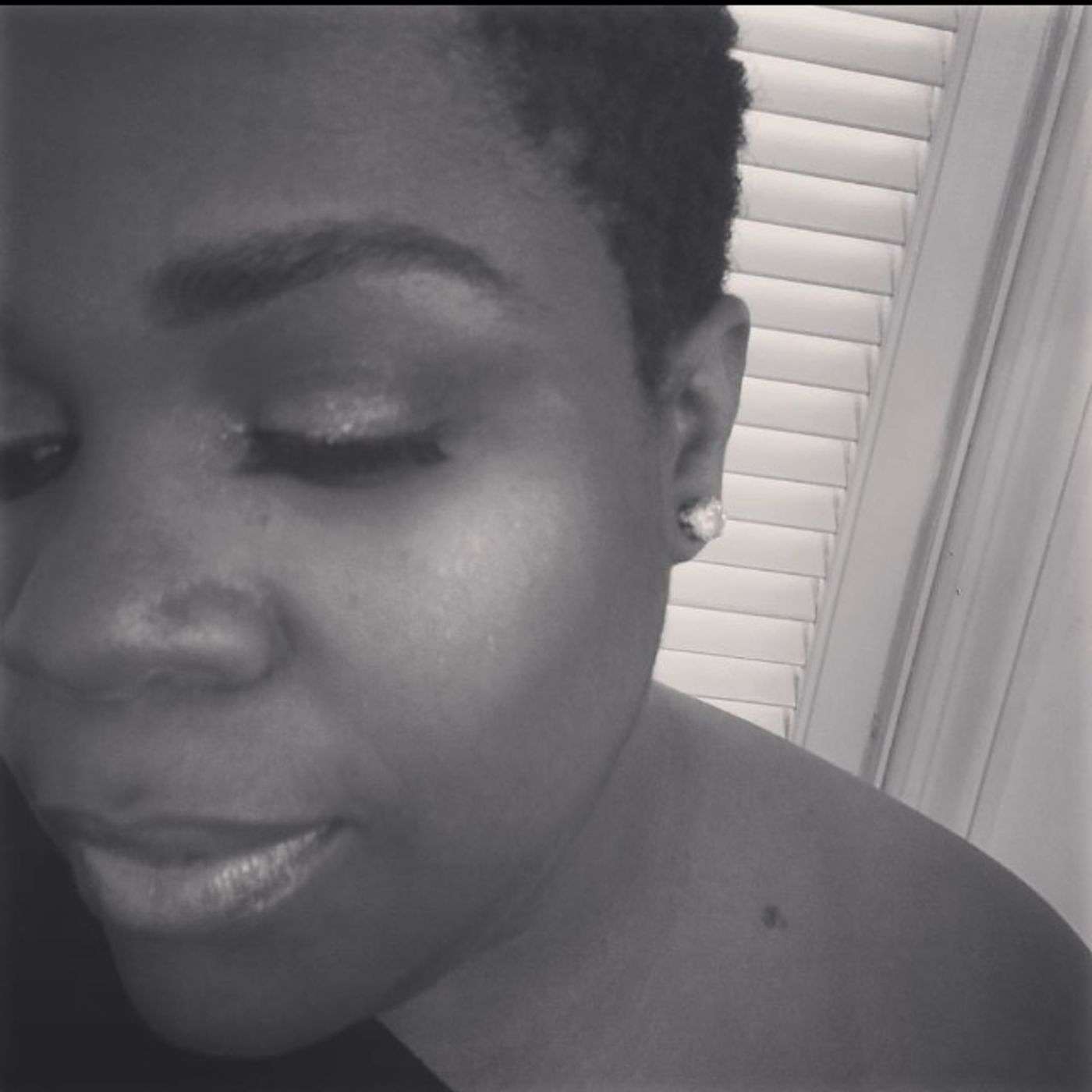 Episode - 052: "I became a part of an invisible community." with Caron LeNoir