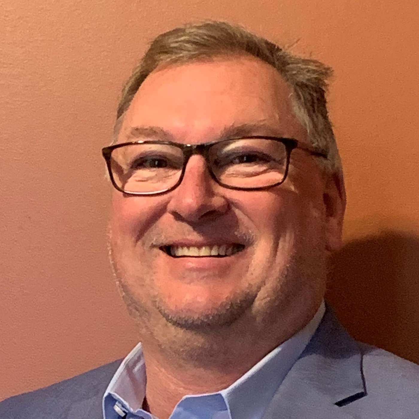 Ep370: Creating a cost-effective way for banks in the US to manage their loan portfolios