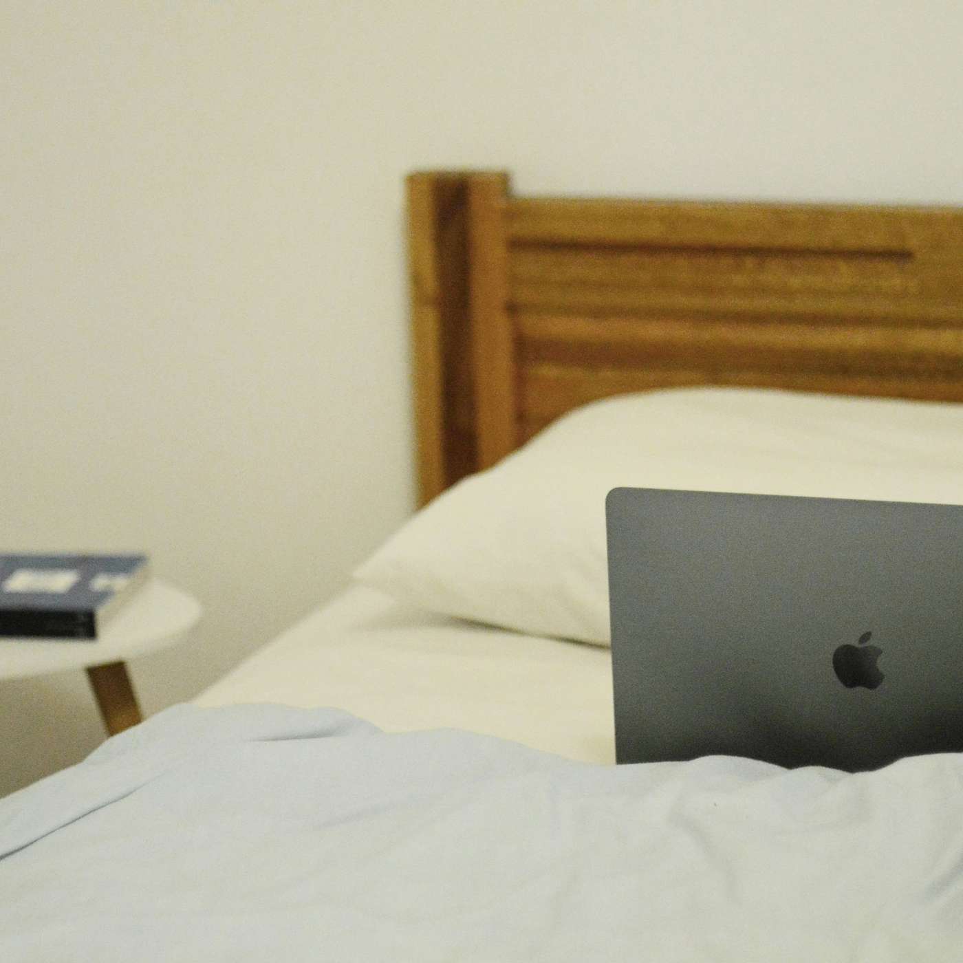 420. AI Automation, Layoffs, and the Monetization of Loneliness