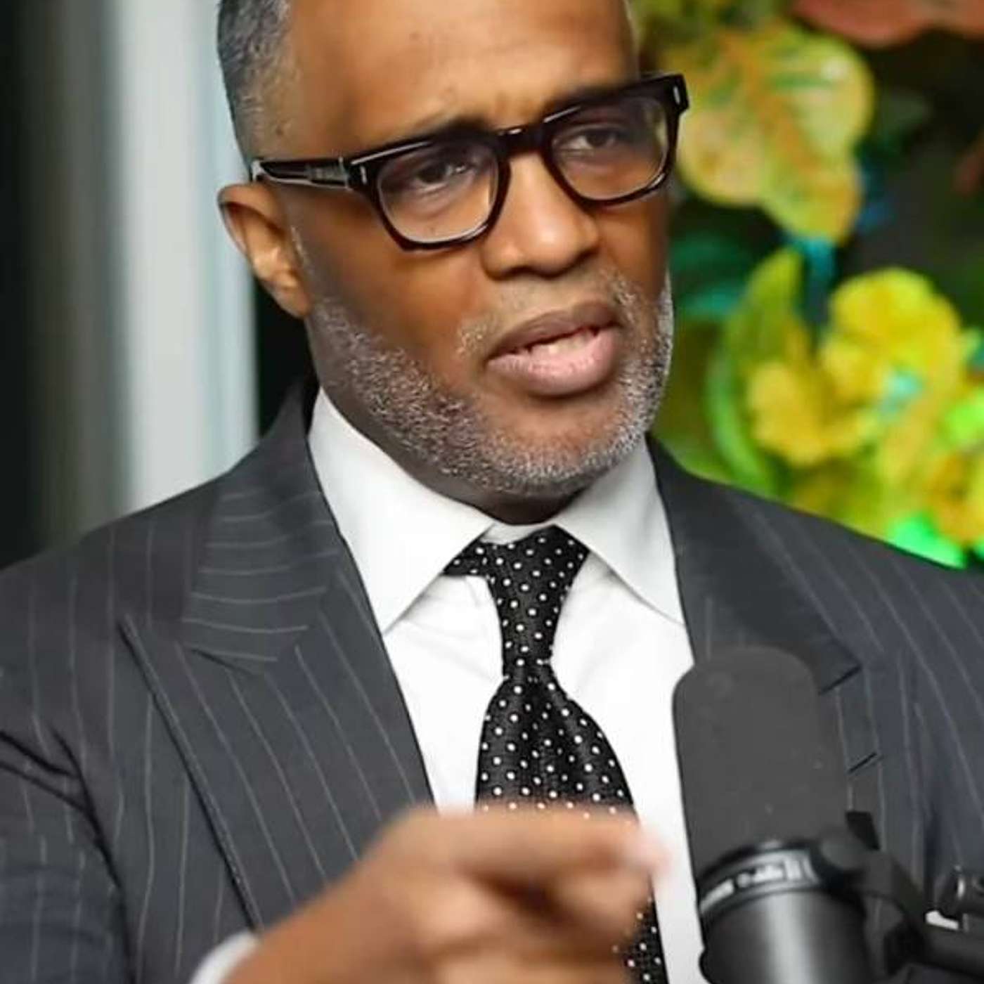 Kevin Samuels: "Men Aren't Taking Modern Women's Ish Anymore" {Reaction} | Helios Blog 1133