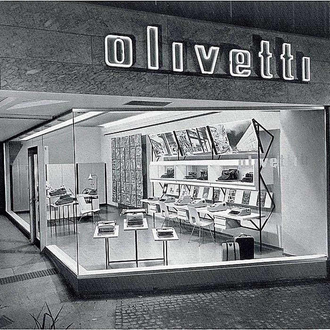 Adriano Olivetti e Il negozio più bello della Quinta Strada di Marco Cavalli episode artwork