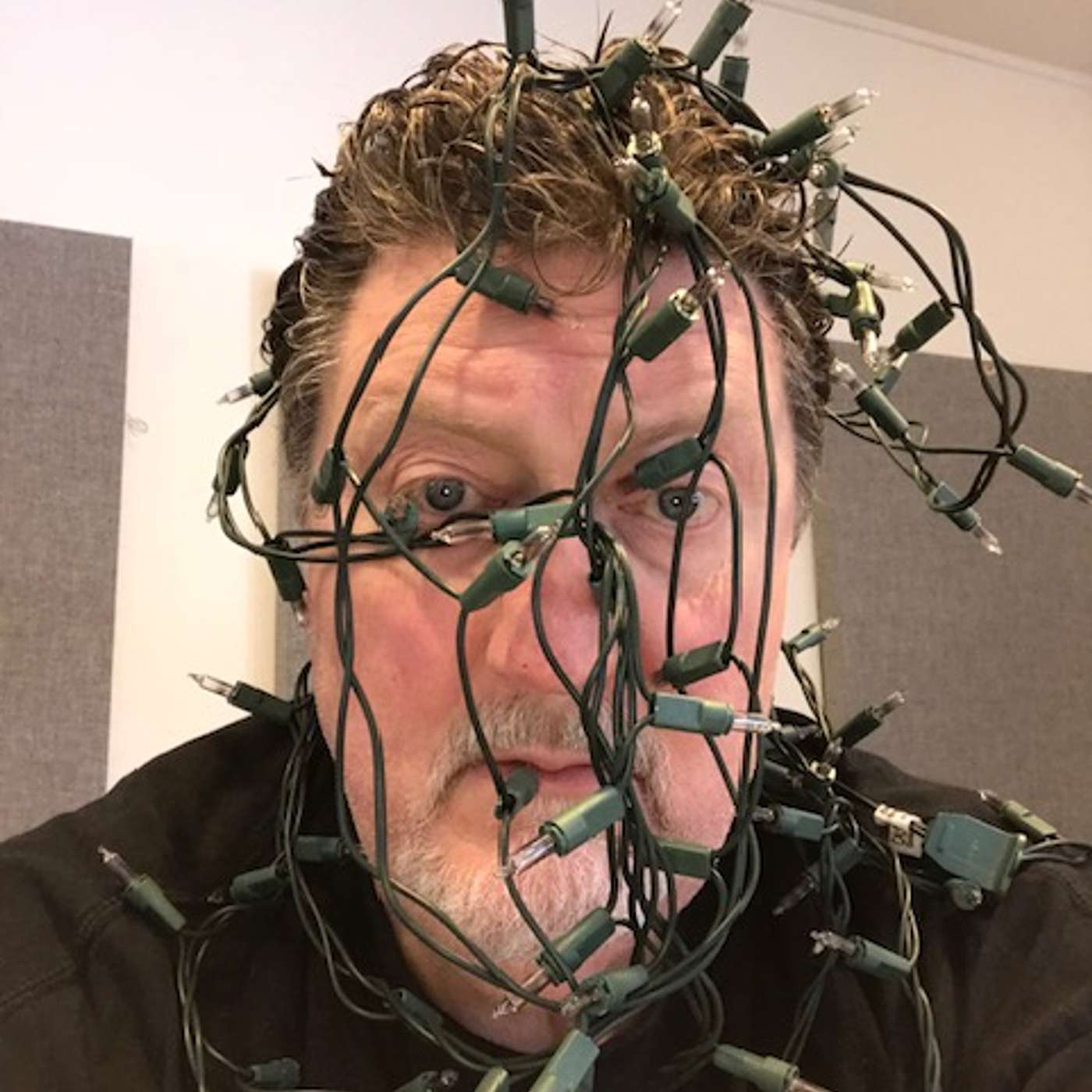 Rob and Louise Pondcast - Christmas Caroling-ish