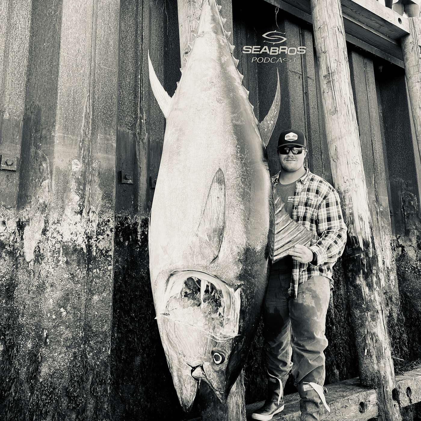 SeaBros Fishing Podcast - Fishing Stories, Tactics, and Interviews from Top Captains, Mates, and Outdoorsmen from Across the World