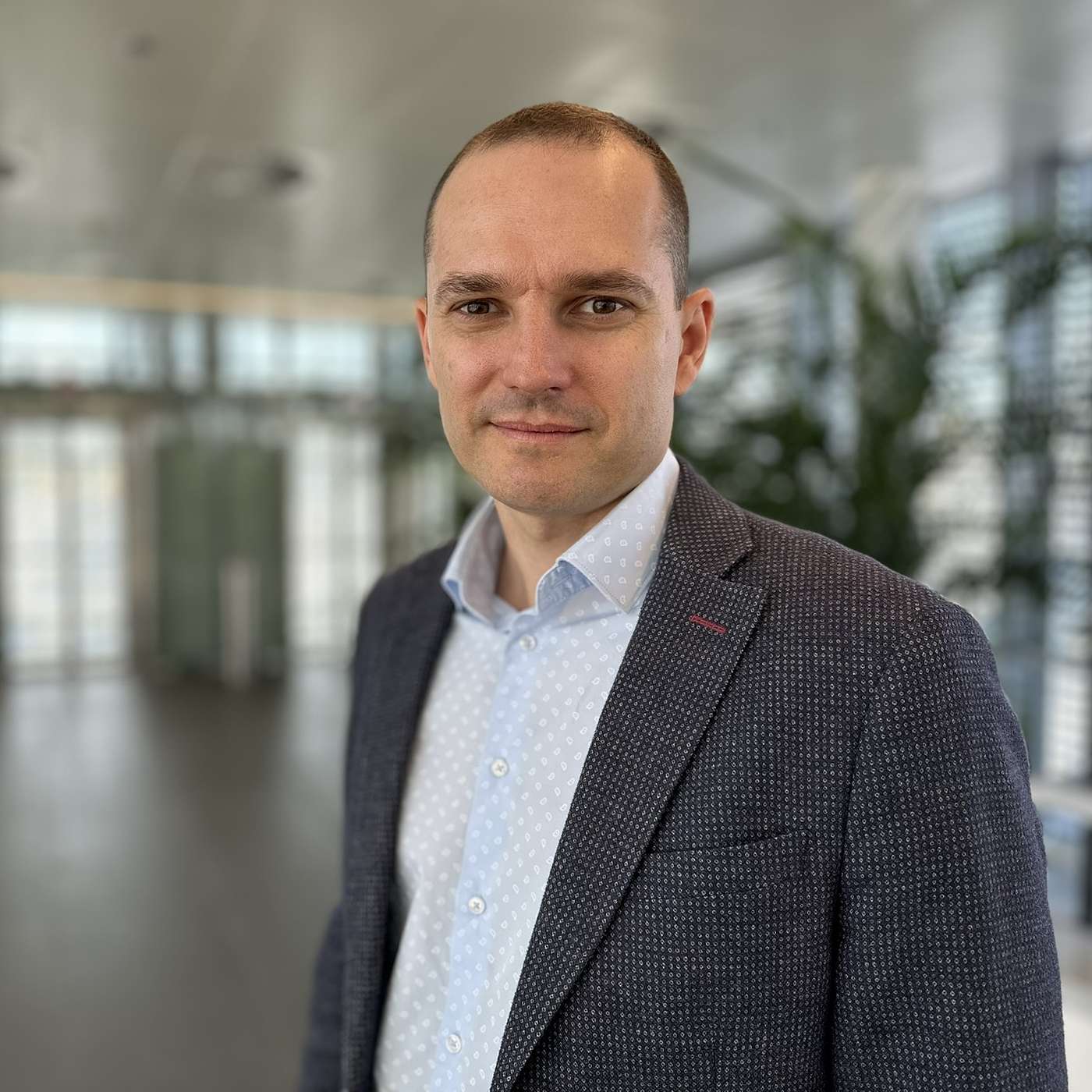 Pavol Mokoš (Patria Finance): Čekám spíše další oslabování dolaru a pokles výnosů amerických dluhopisů. Na pražské burze teď krátkodobě nespekuluji, dlouhodobě držíme akcie Komerční banky episode artwork