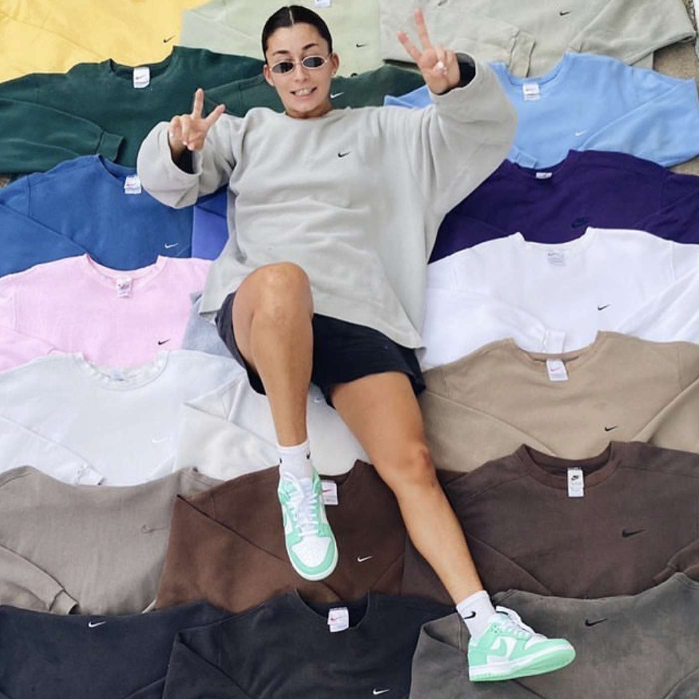 VINTAGE CLOTHING N\' STUFF W/ DREW HEIFETZ