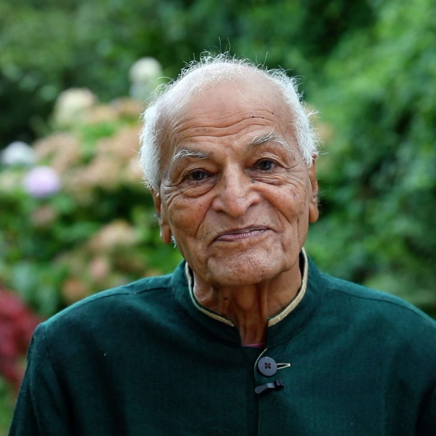 140 Satish Kumar – Be humble, you can’t outsmart nature