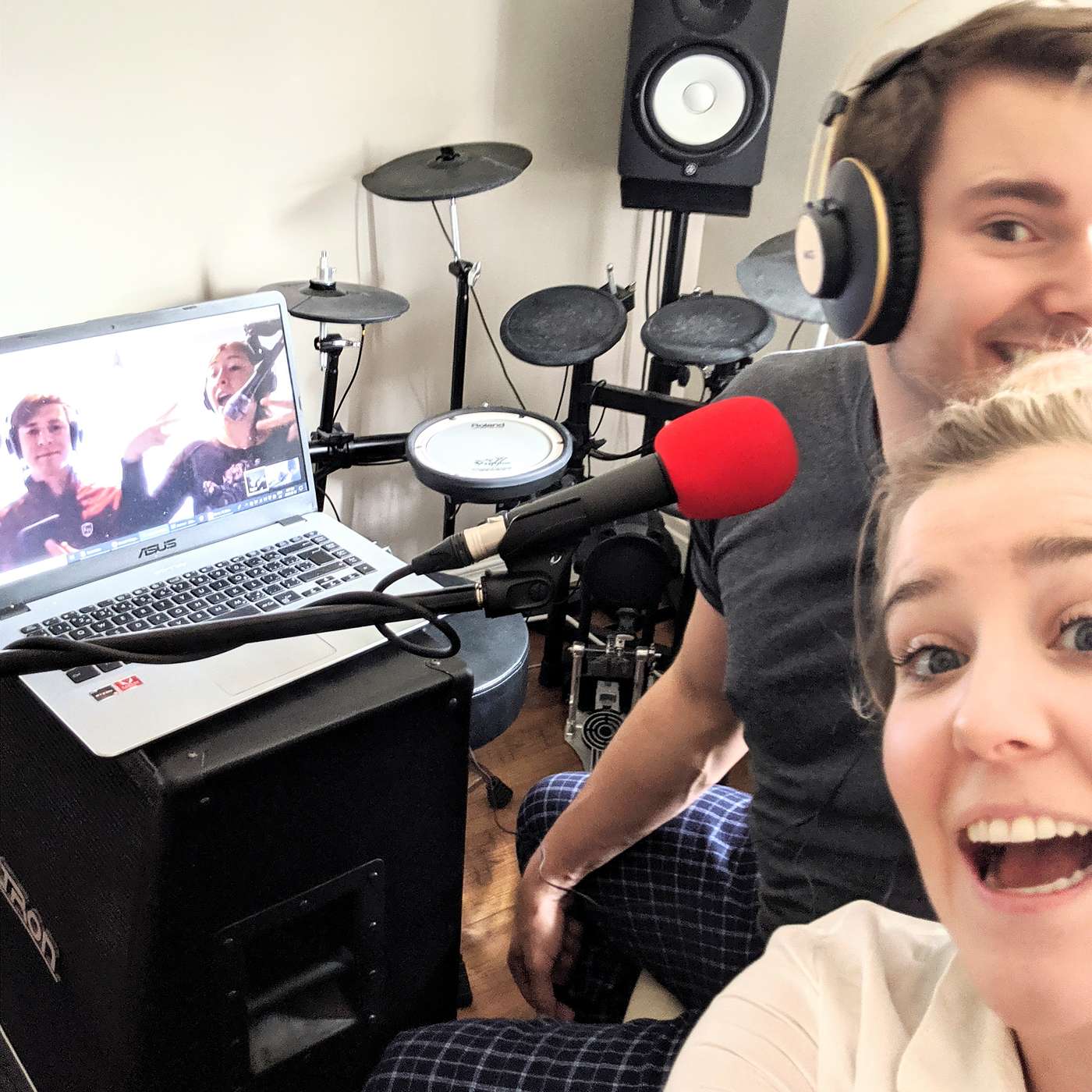 Episode 5: "My Brother My Brother and Me" with Robyn, Maddy and Taylor
