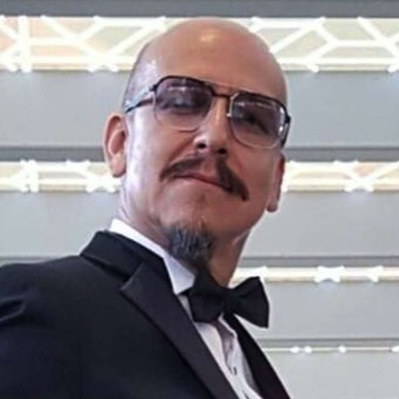 Director, Productor y Guionista: Rafa Lara – Derecho de Autor episode artwork