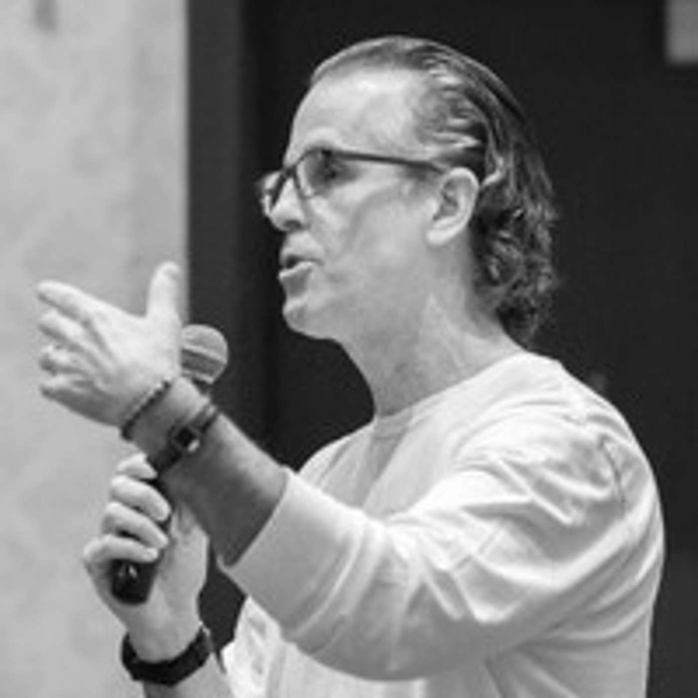 Adelaide Entrepreneur Club Episode 53 - Look On The Inside - David J. Flood Adelaide Entrepreneur Club Episode 53 - Look On The Inside - David J. Flood