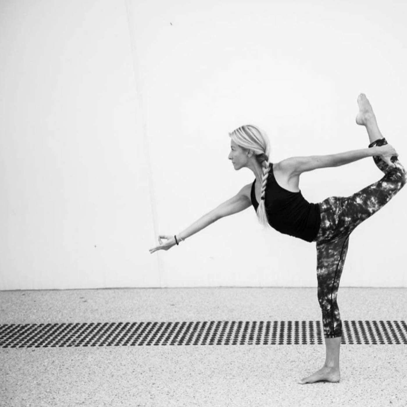 cover of episode S04E16 - Tanya Cory (Yoga & Wellness coach) pt2