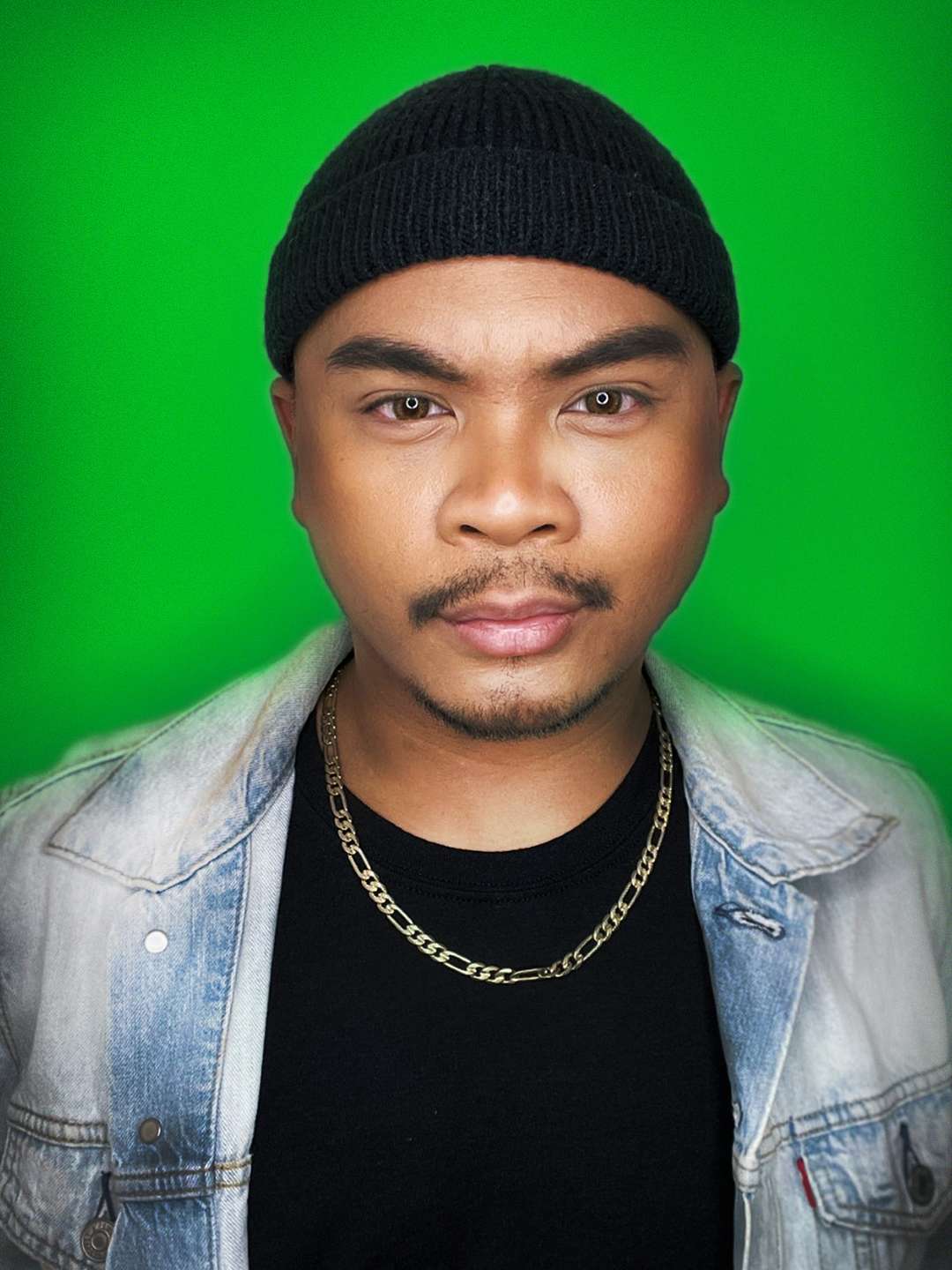 Richard (Ricky) Louprasong