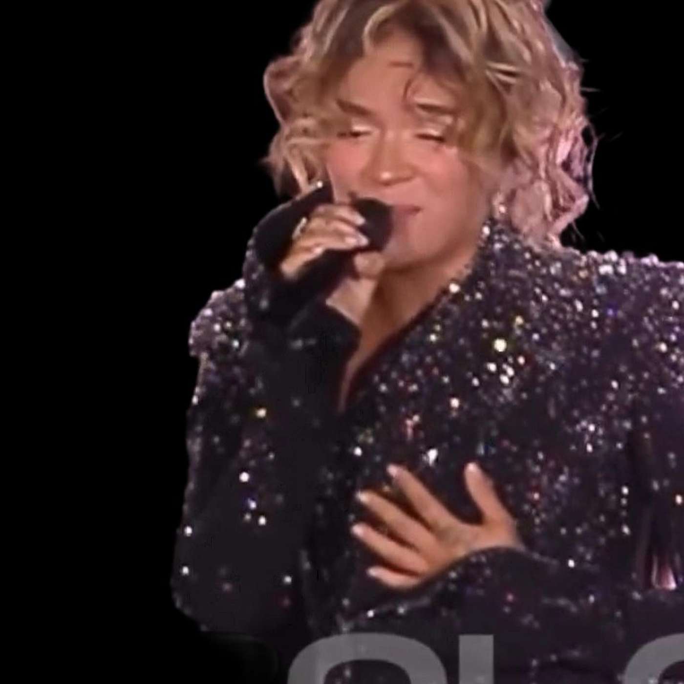 Episodio 1188:  Karol G En Concierto En El VATICANO | Luis Román