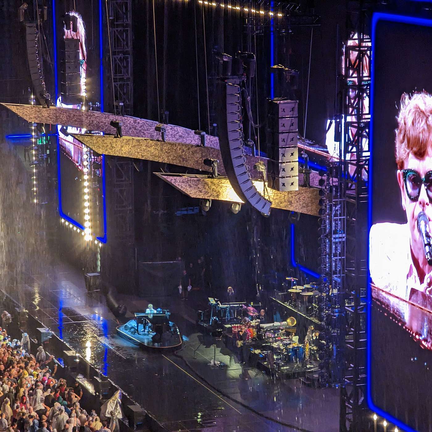 Legendary Elton John to Perform at Amphitheater Inauguration in Cap Cana's El Dorado Park episode artwork