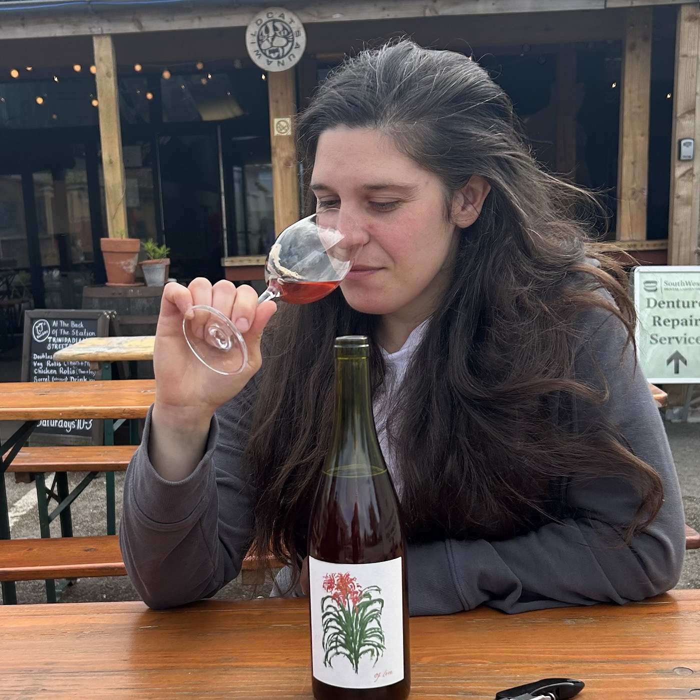 Parissa, A nomad female winemaker. episode artwork