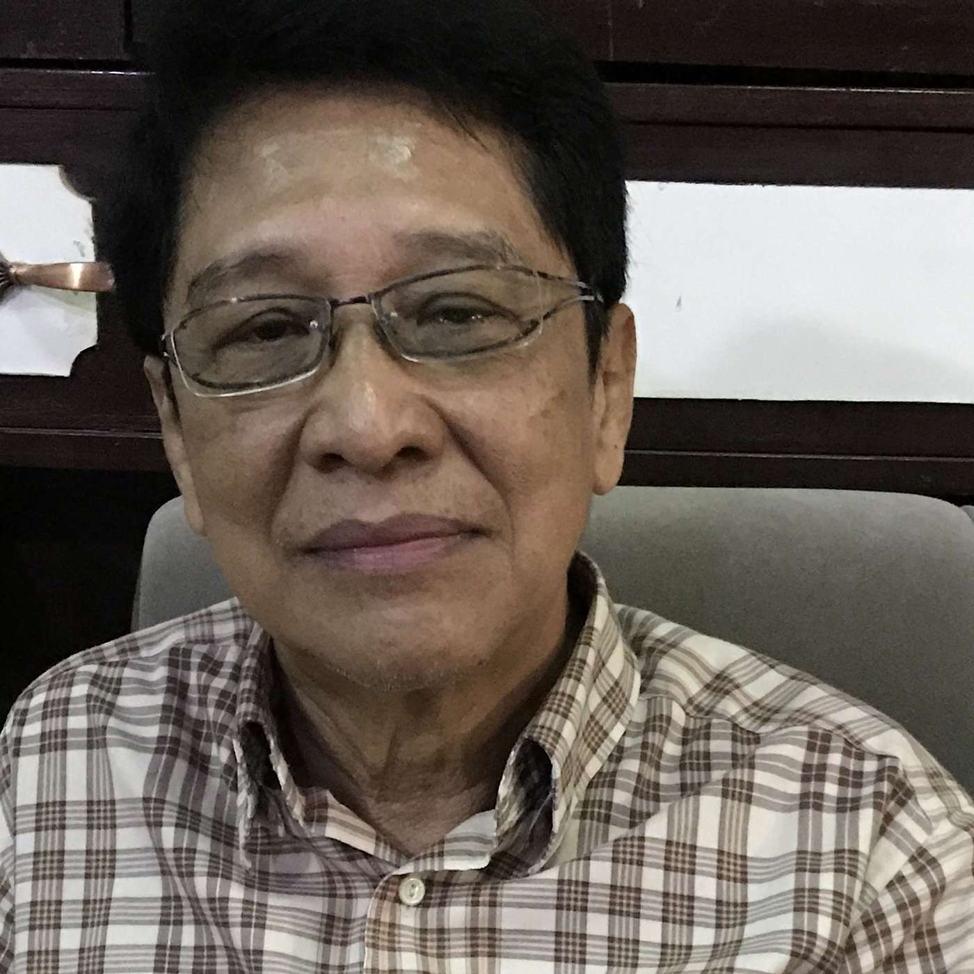 U Nay Oke, owner of well known English language school and adviser to Government on education, born 1943 with short postscript on U Nay Oke selecting movies for General Ne Win