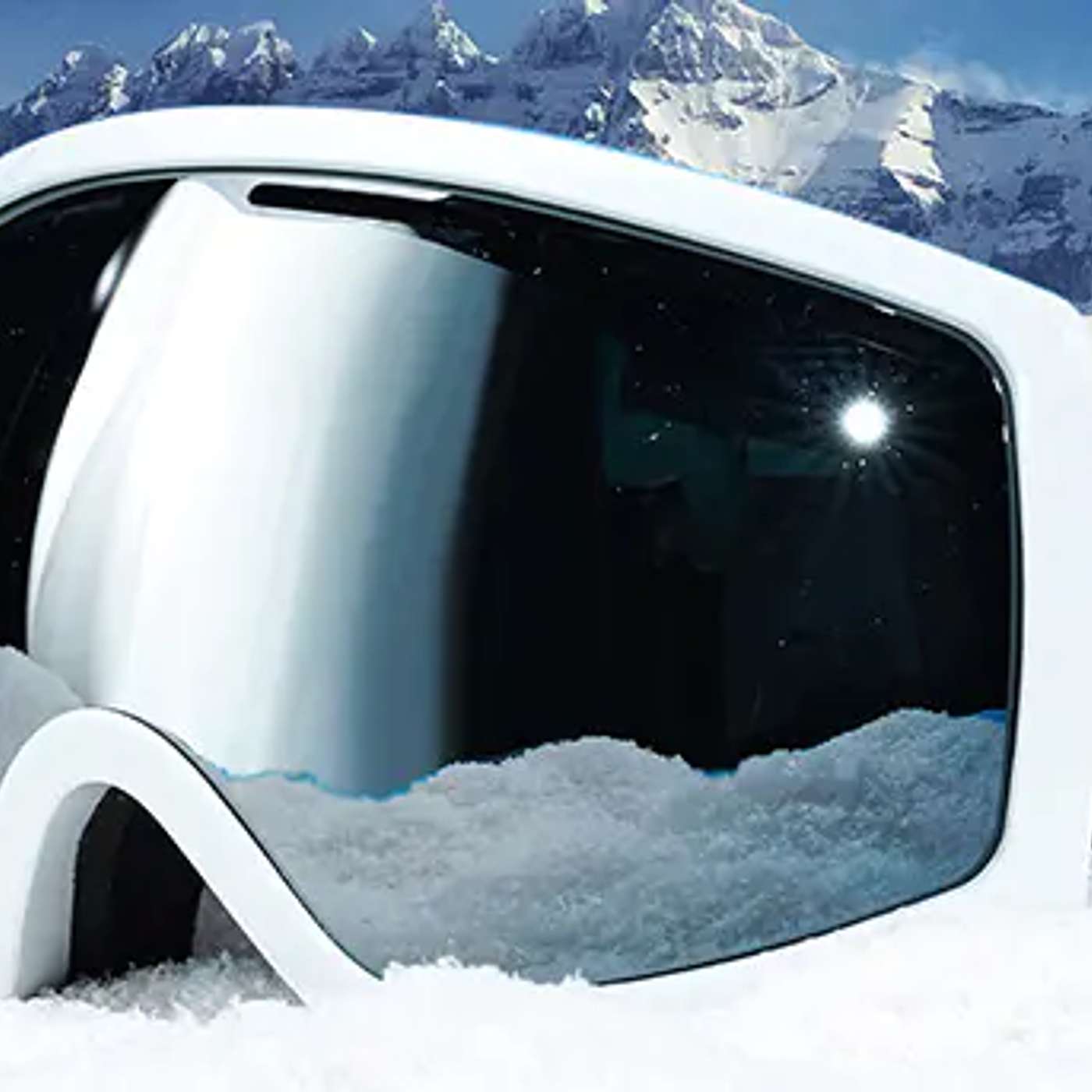 How to Properly Wear and Care for Your Ski Goggles