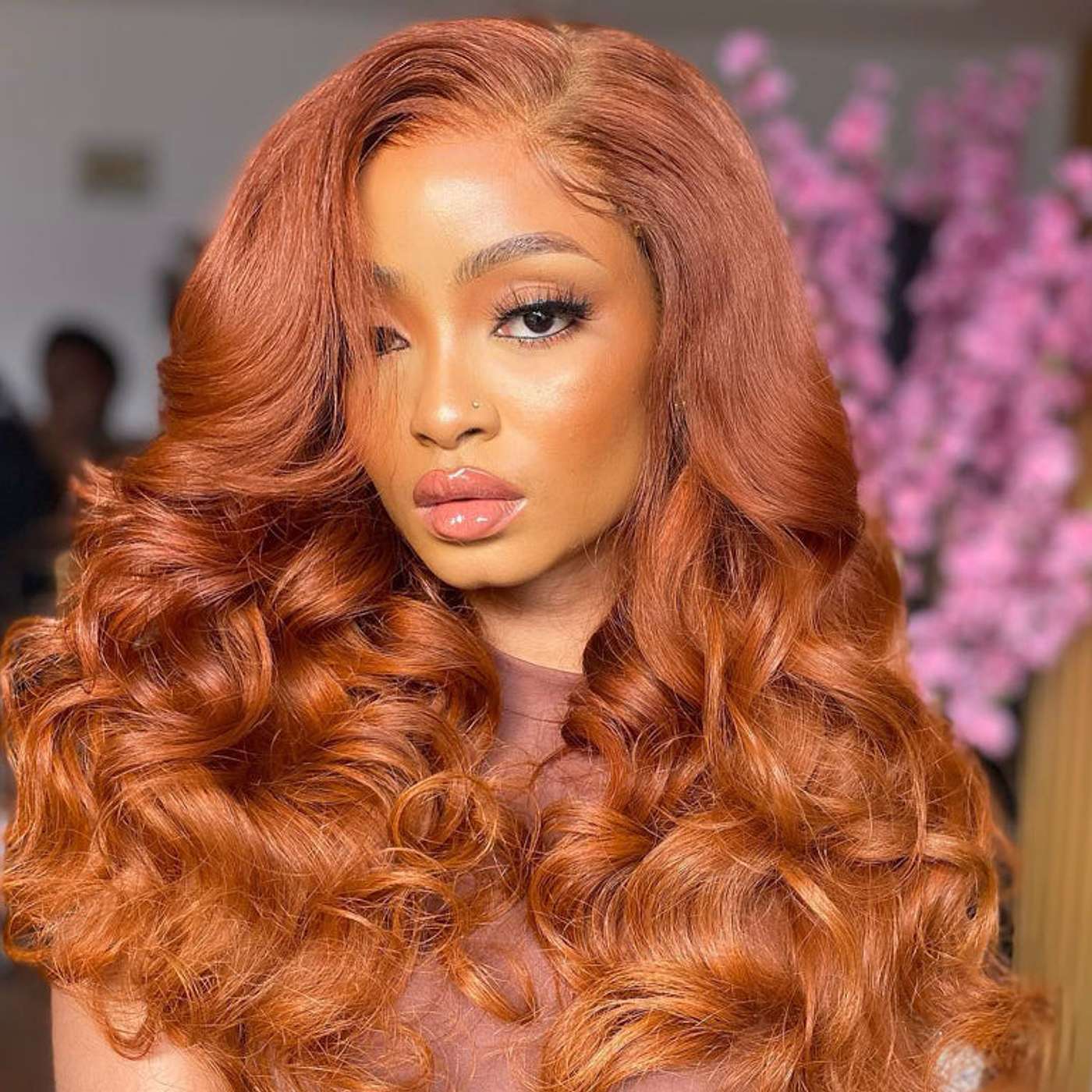 HOW DO YOU MAKE A CURLY WIG STAY CURLY?