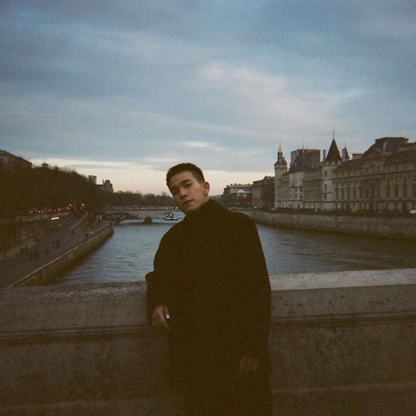 LK: Gửi em và anh ấy - Giấc mơ của chỉ một người LK: Gửi em và anh ấy - Giấc mơ của chỉ một người