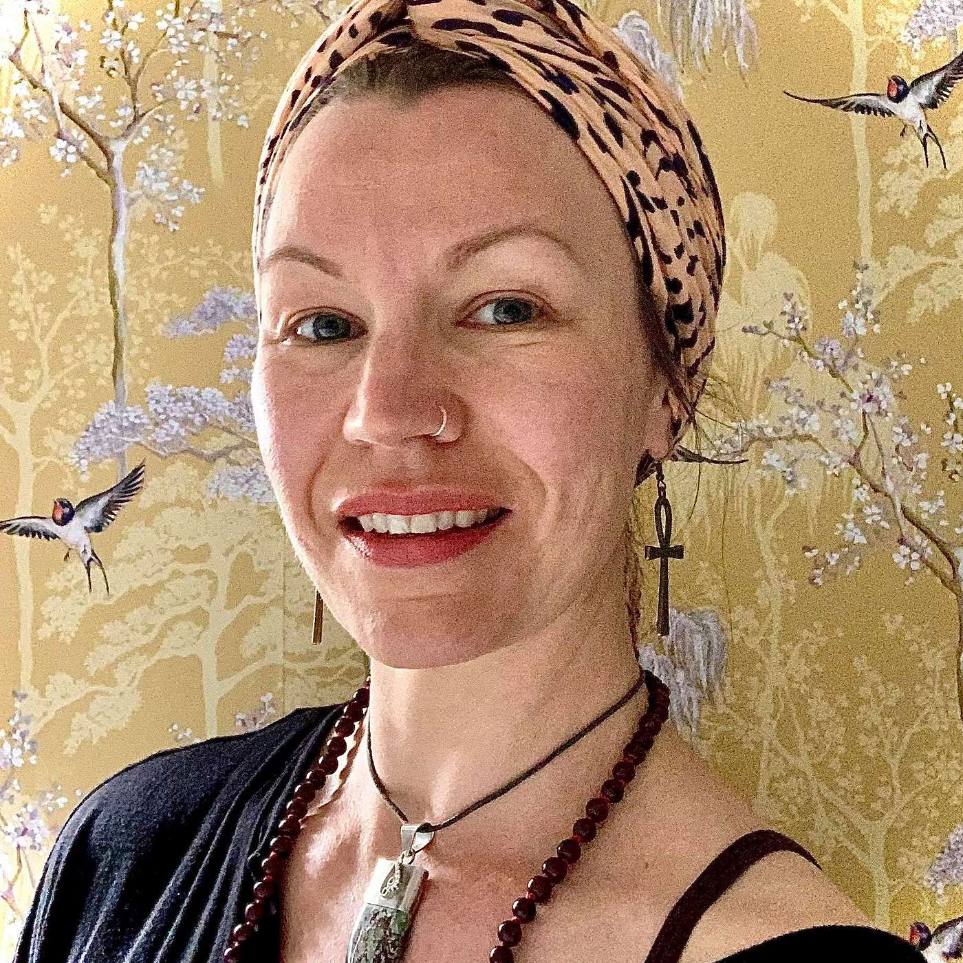 UnMasking the Feminine