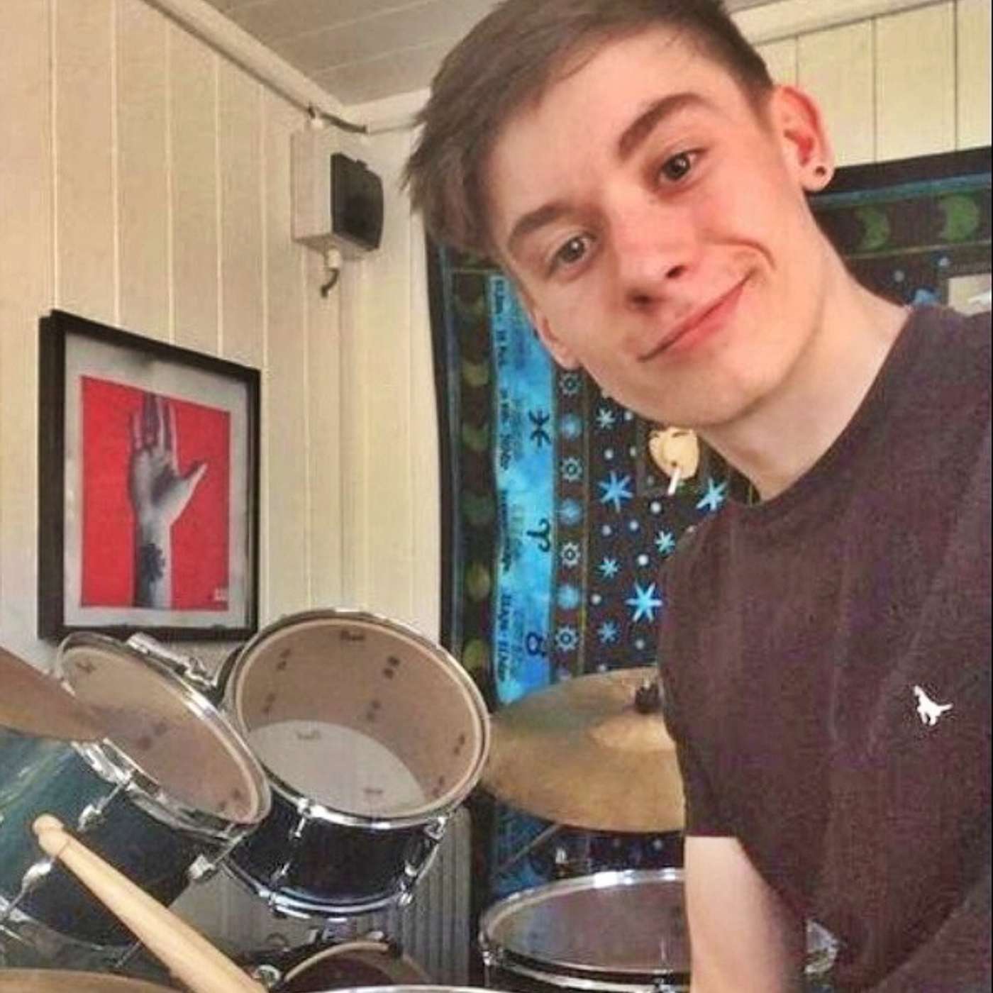 Episode 33 - Isaac the 17 year old Drummer
