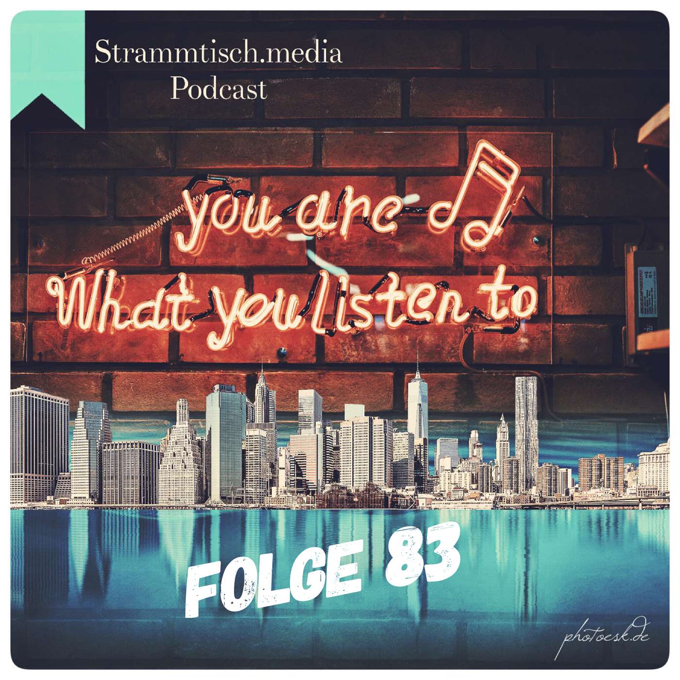 Strammtisch 83 – Das krankste Verschwörungs-Bingo ever; von Echsenmenschen, Chemtrails und der Mondlüge