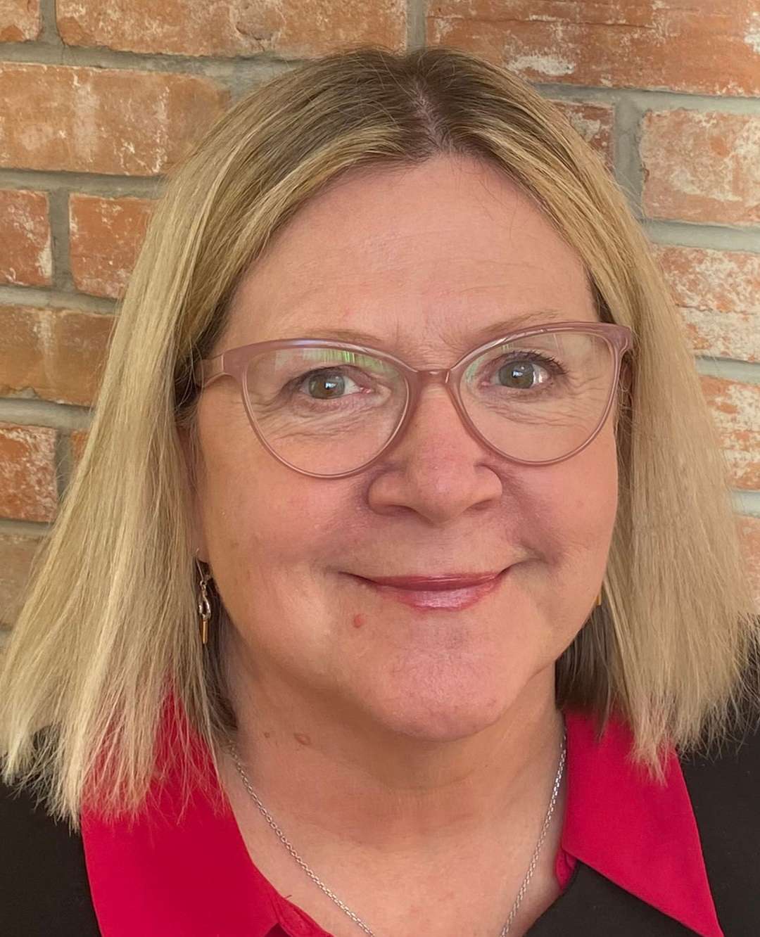 Julie Tompkins