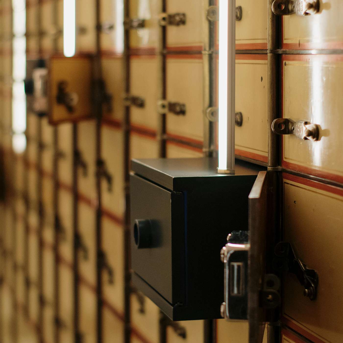 Privacy vs Gvt. Handouts, FBI Thievery, and more. (Ep.202)