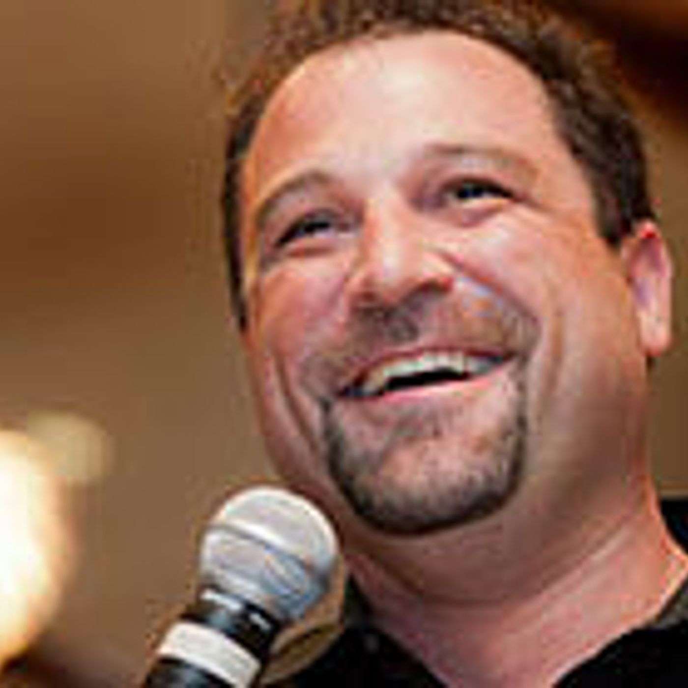 Episode 7 -- Bryan Kramer - Speaker, Digital Marketer and Social Media Strategist episode artwork
