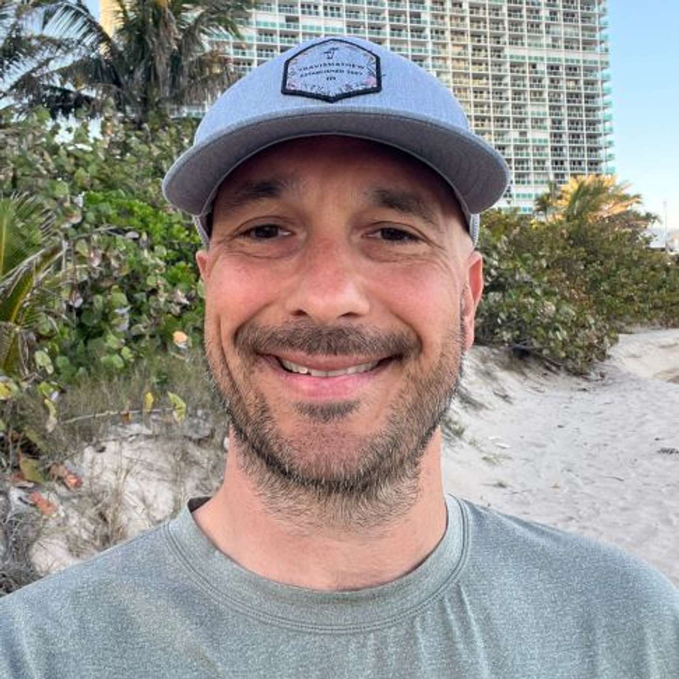 Ep. 40 🌴 Jamaica Lifestyle with Dylan Florea – Growing Up Between Cultures, Nature & Music 🎶