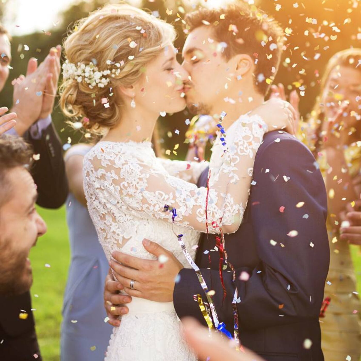 Maid of Honour Tells on the Bride in Speech, HUSBAND EMBARASSED {Reaction} | Helios Blog 381