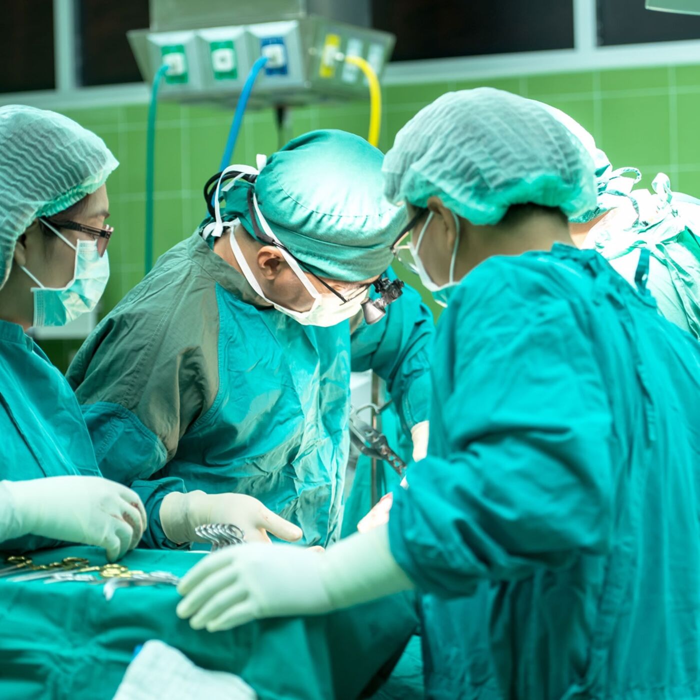 The Myth of the Lone Heroic Surgeon